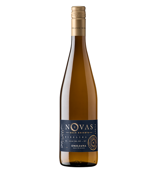 2021-Emiliana-Novas-Stellar-Selection-Riesling.png